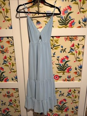 Kimchi Blue Pale Blue Tiered V-Neck Midi Dress